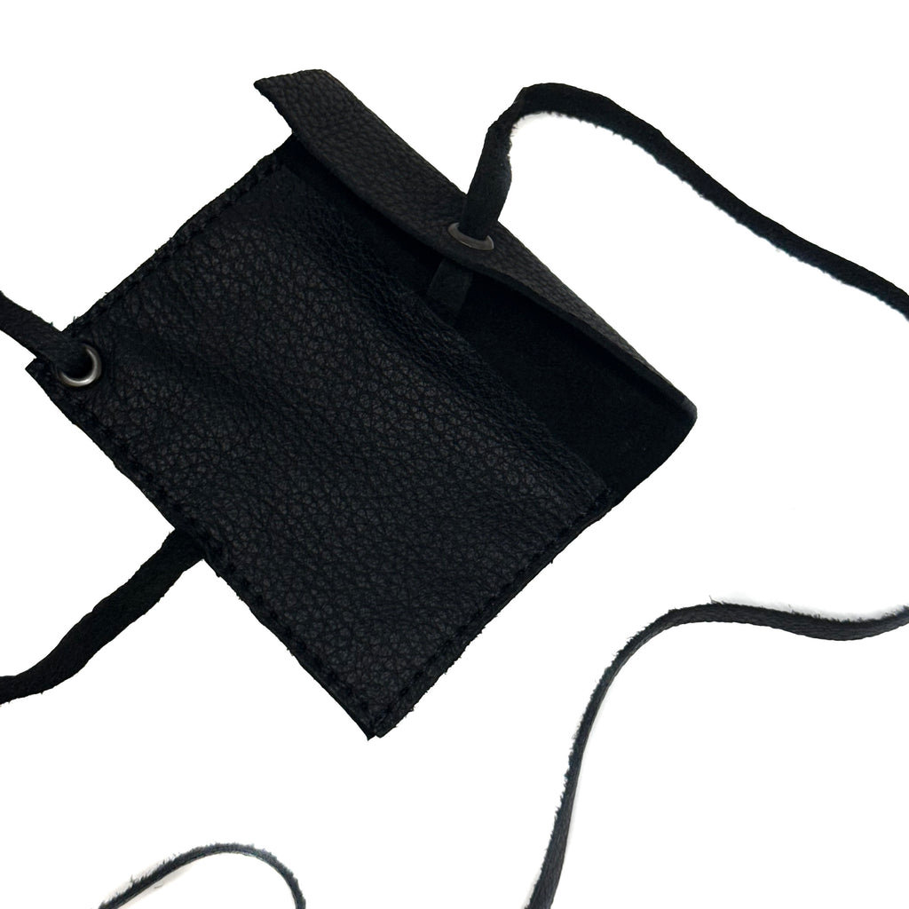 LEATHER CARDHOLDER KEYCHAIN