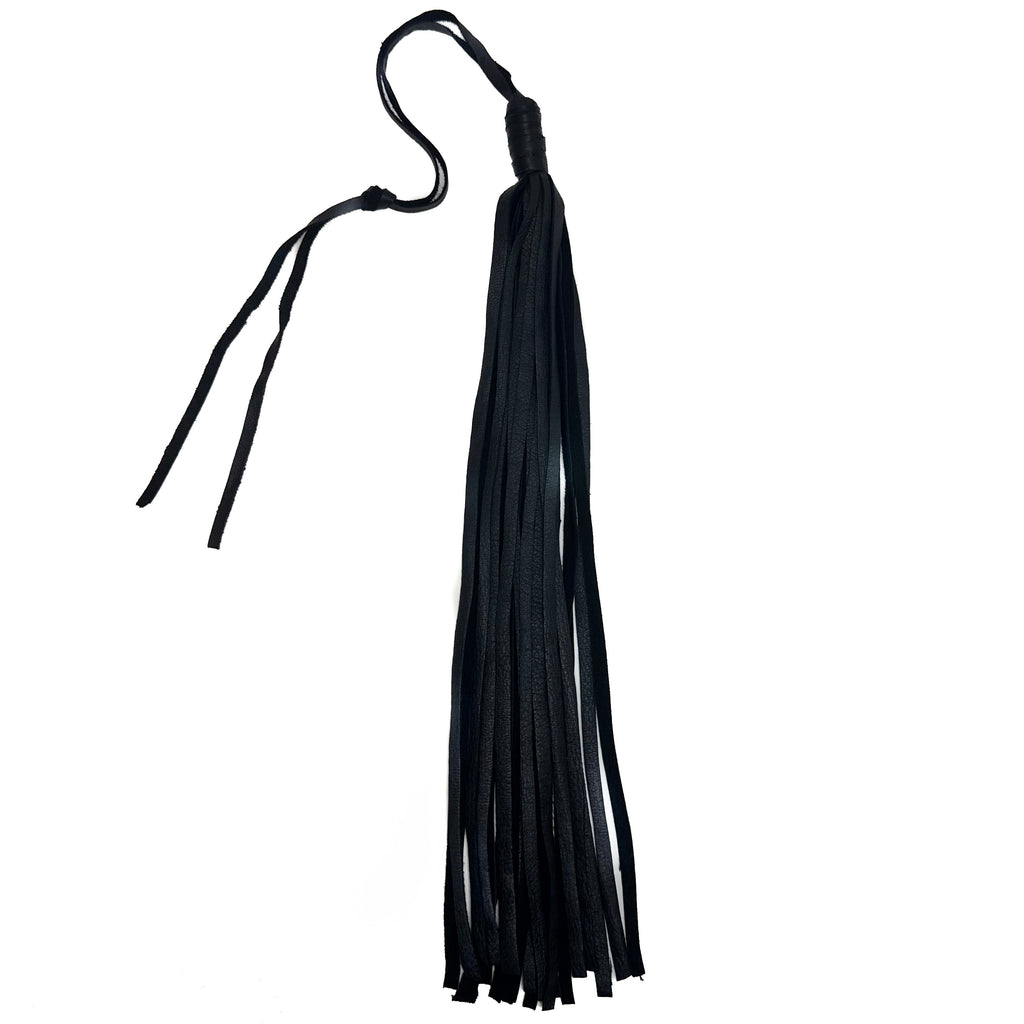 EXTRA LONG LEATHER TASSEL KEYCHAIN